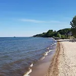 Nadmorski Z Ogródkiem I Sauną Apartament Mechelinki