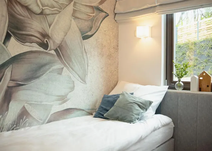 Nadmorski Z Ogrodkiem I Sauna Lägenhet *